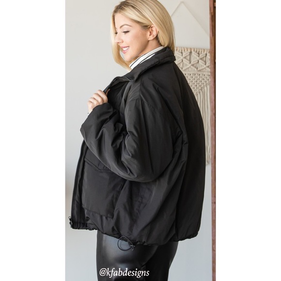LAST 1! Cozy, Stylish, Oversized Nylon Puffer Jacket with Double Pockets! - Picture 7 of 8